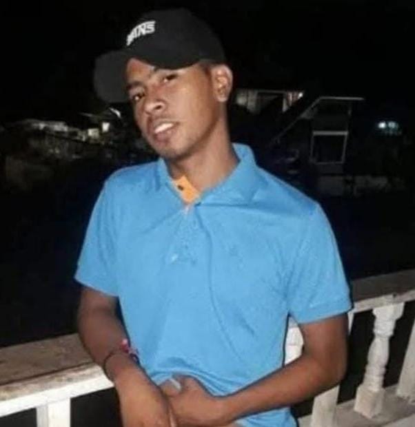 Police claim alleged wanted man succumbs to ’accidental’ gun shot wound during escape attempt