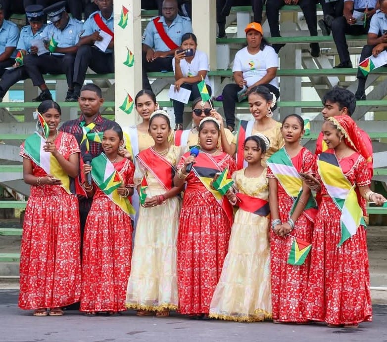 Barticians celebrate Independence anniversary with pride and patriotism