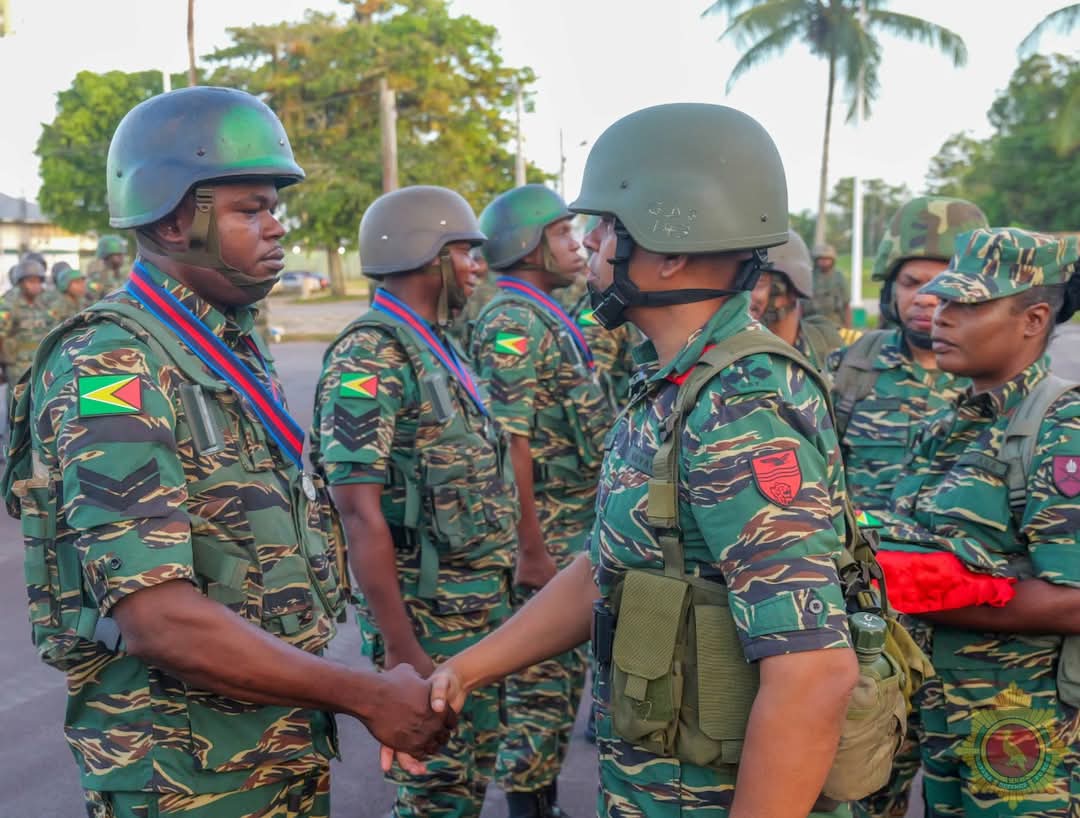 Soldiers attacked by Venezuelan gunmen honoured, promoted for border defence