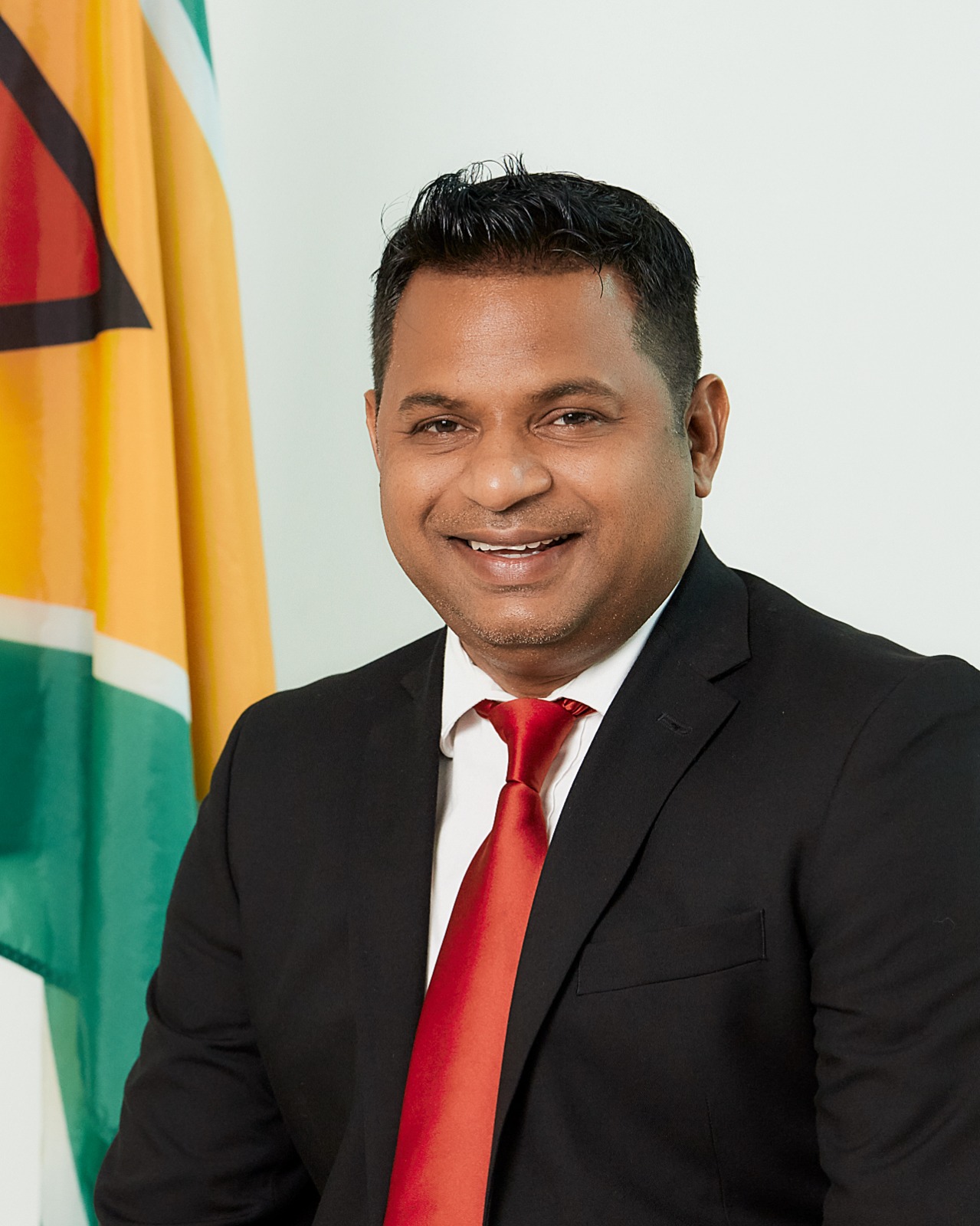 Minister Indar files $60M defamation lawsuit against former mayor