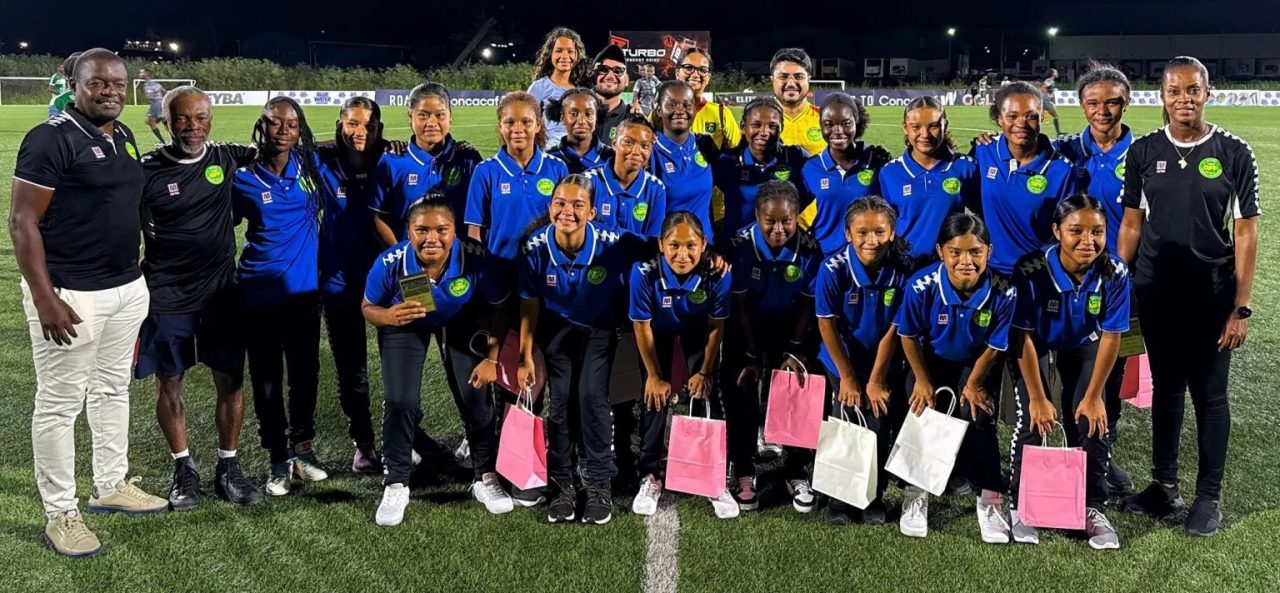 Junior Lady Jags receive a hero’s welcome