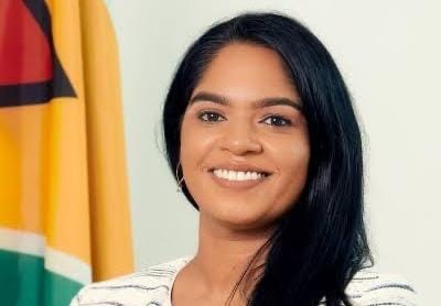 Minister Parag cracks down on teacher absenteeism