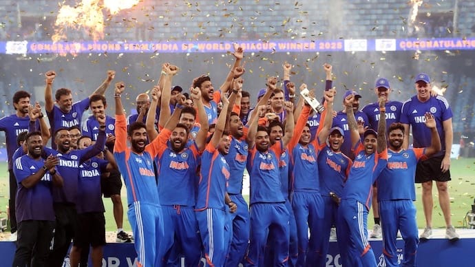 India denied Asia Cup after refusing to accept it from PCB chief