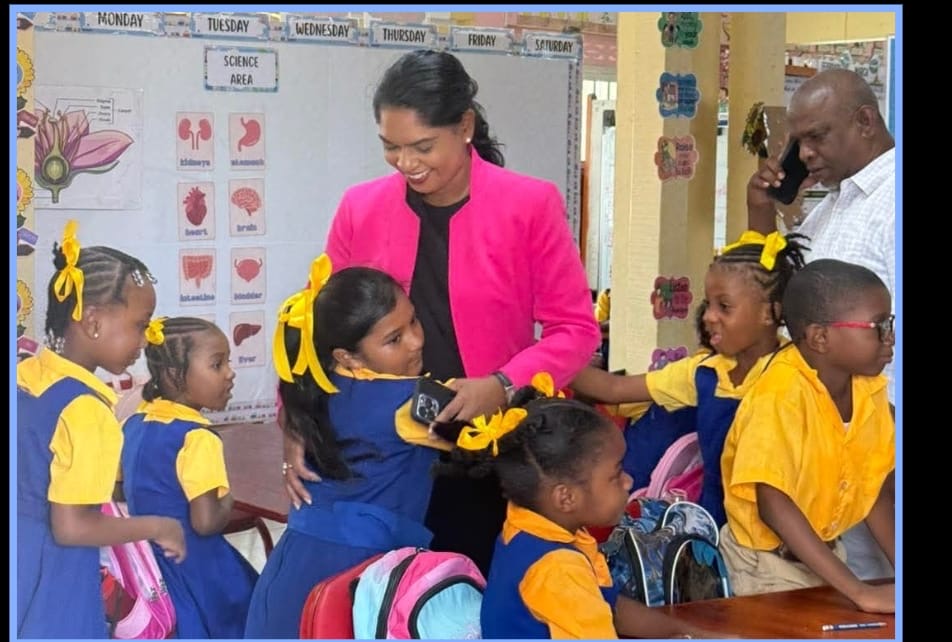 Parag pushes holistic learning, emphasises parents’ role in education reform