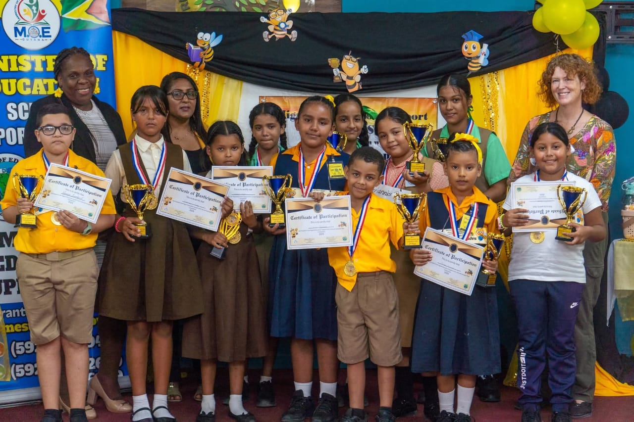 Migrant students shine at fourth annual Spanglish Literacy Bee