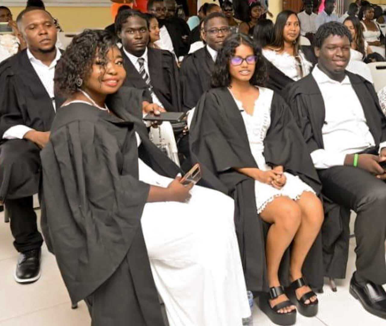 BIT celebrates 91 graduates at Buxton Tipperary Hall