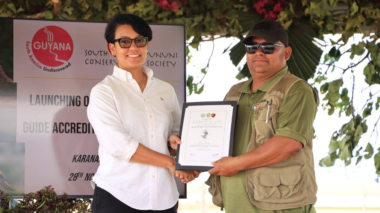 Accreditation scheme introduced to boost professional bird-watching services