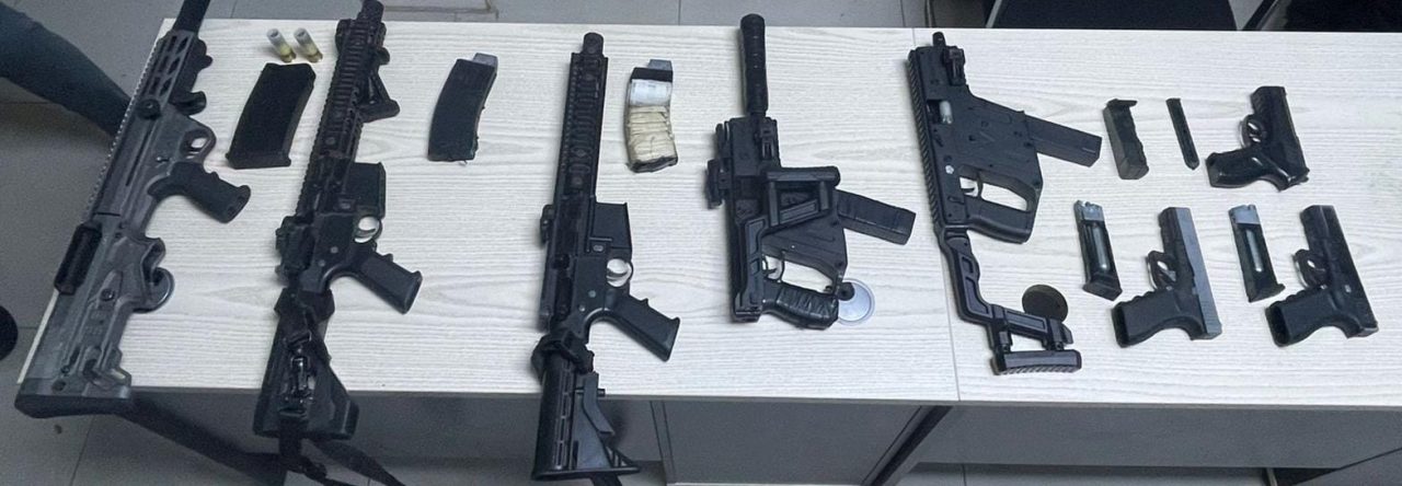Firearms seized in Sophia and Lusignan, suspects in custody