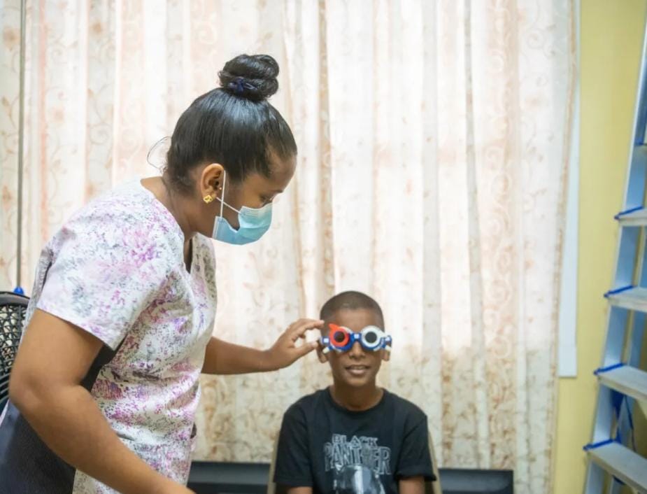 98,500 students to receive free health screenings