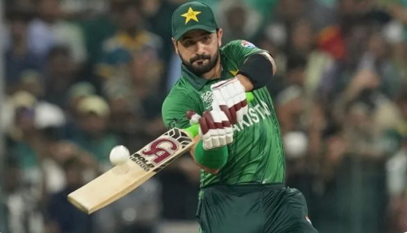 Spinners, Farhan seal comfortable win for Pakistan
