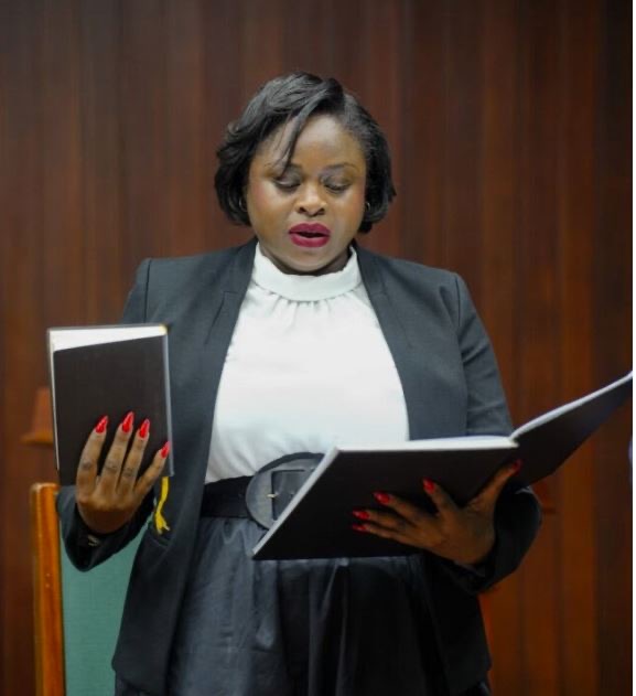 Justice Damone Younge sworn in as appellate judge