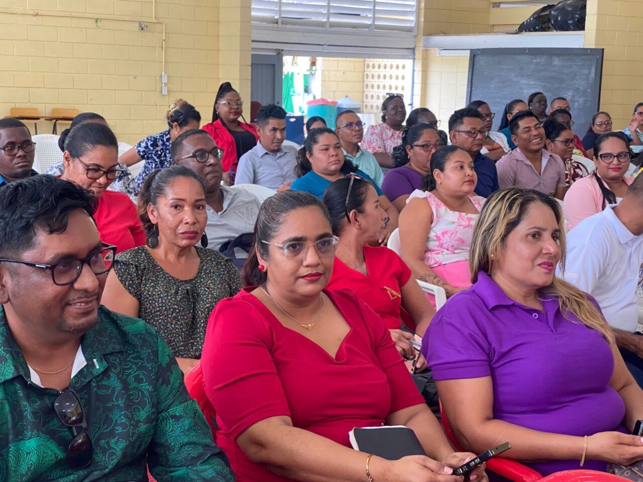 Headteachers told to act on teacher performance, student discipline